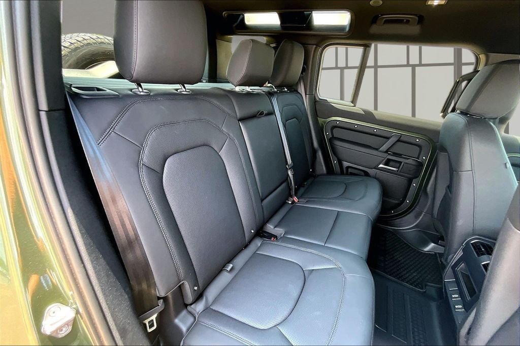 Used 2026 Green Land Rover S image 27