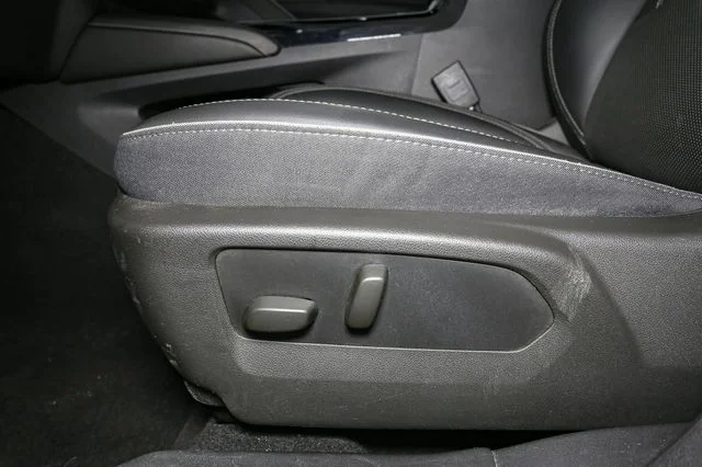 Used 2022 Gray Buick Essence image 38