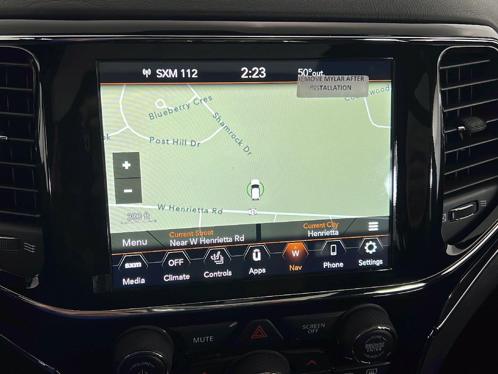 Used 2020 Diamond Black Crystal Pearlcoat Jeep Overland image 8