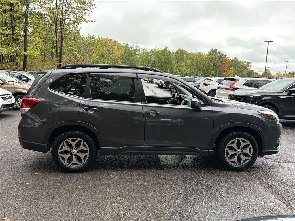 Used 2024 Magnetite Gray Metallic Subaru Premium image 7