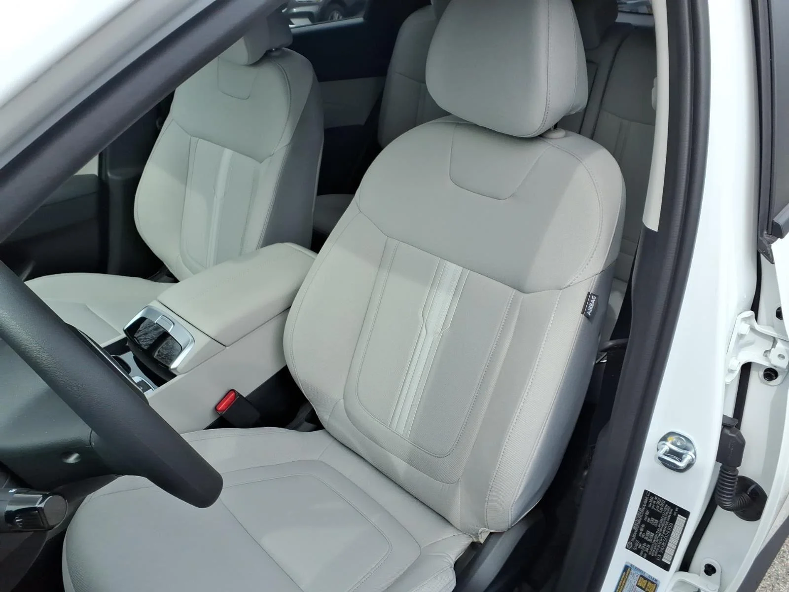 Used 2026 Serenity White Pearl Hyundai SEL image 29