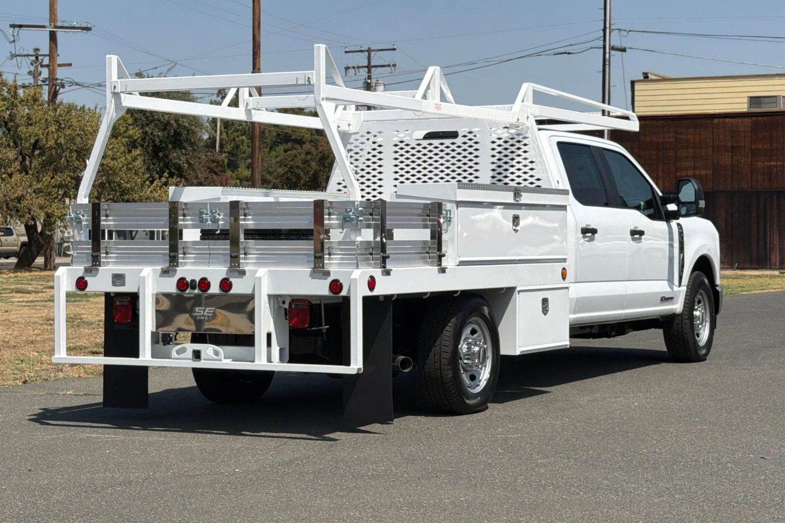 New 2026 Oxford White Ford F-350® XL image 4