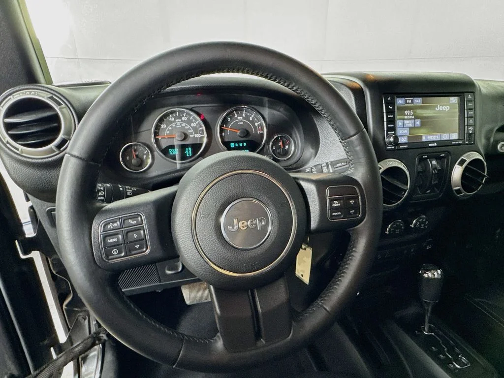 Used 2017 Gray Jeep Unlimited Rubicon image 11