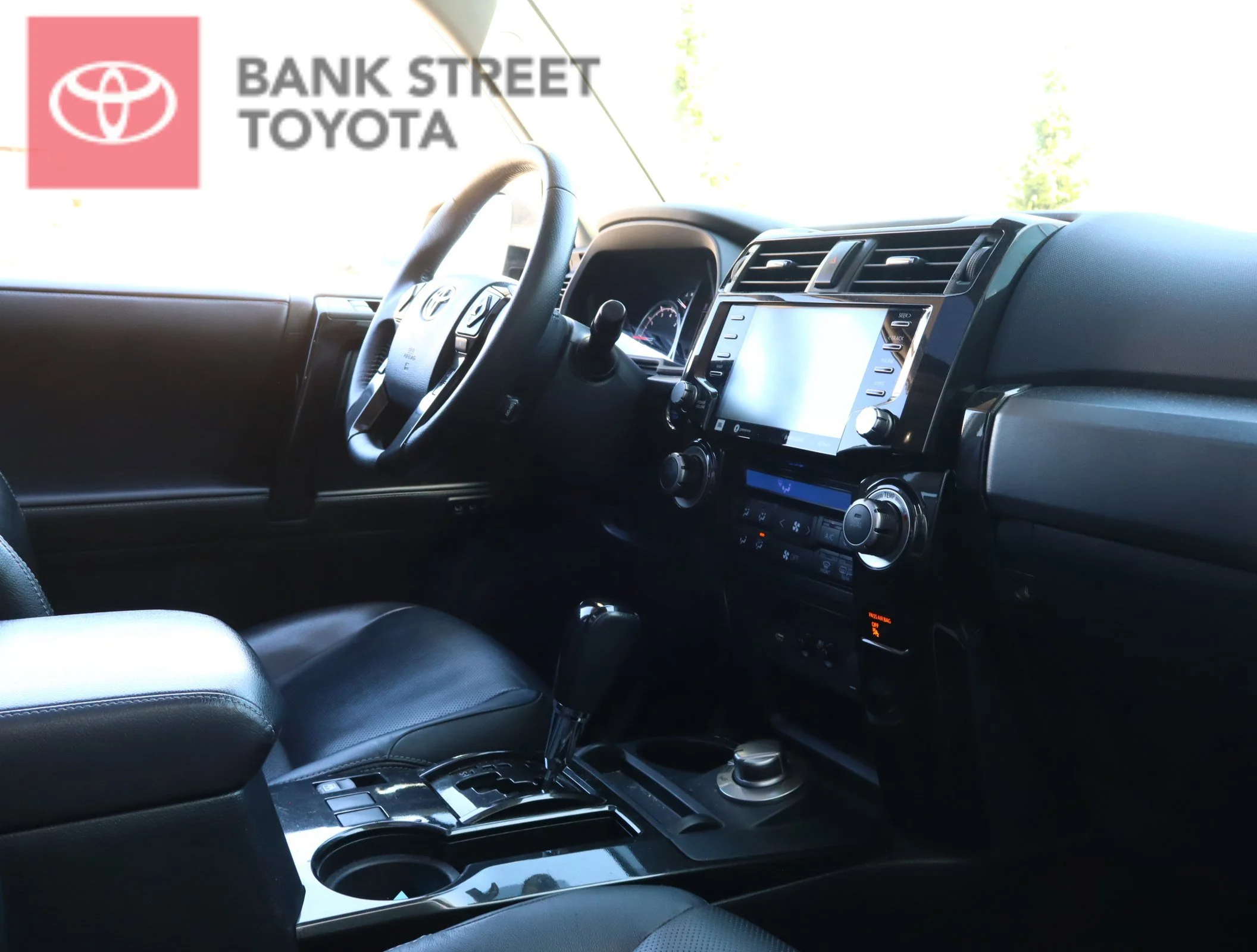 Used 2021 0070 Blizzard Pearl Toyota BASE image 29