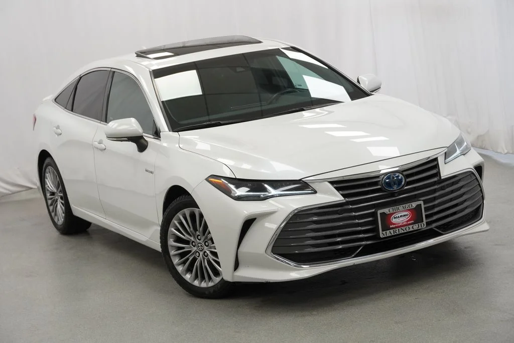 Used 2021 Beige Toyota Limited image 9