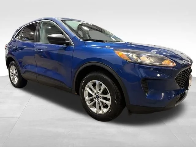 Used 2022 Blue Ford SE image 9