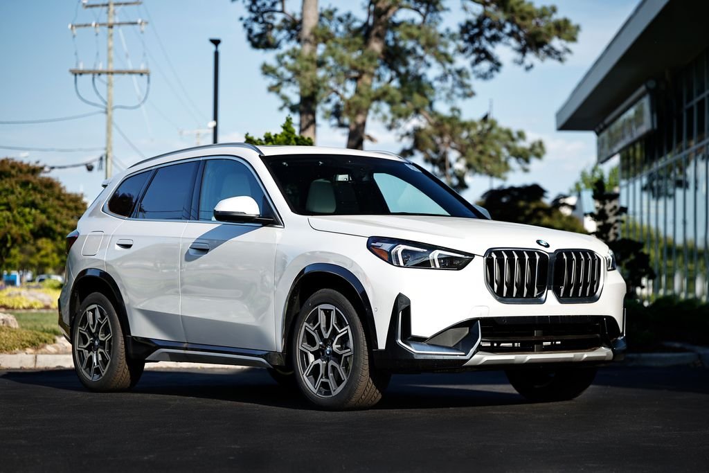 2026 BMW X1 xDrive28i's photo