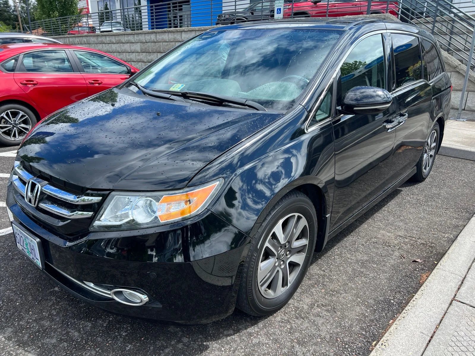 2014 Honda Odyssey Touring's photo