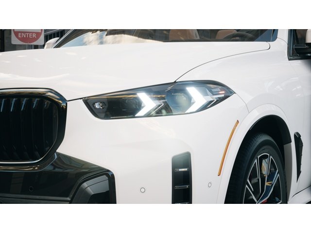 New 2026 Alpine White BMW  image 6