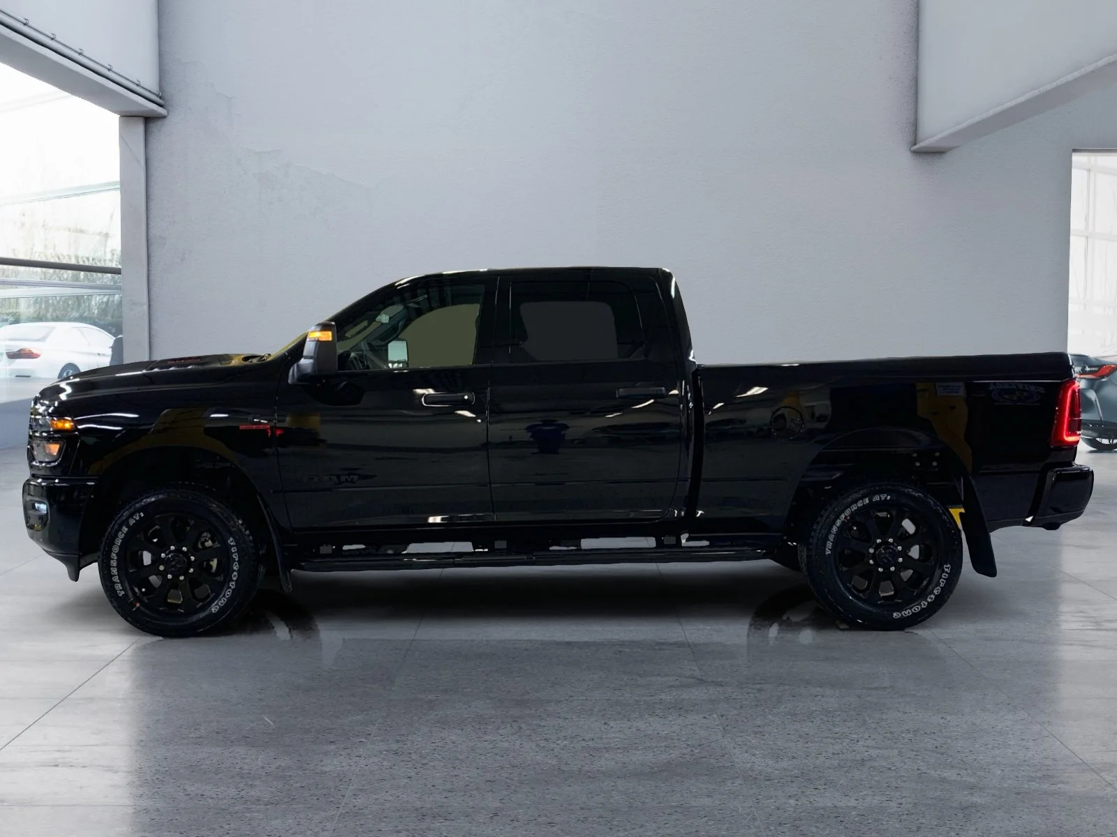 New 2026 Diamond Black Crystal Pearl Ram Big Horn image 2
