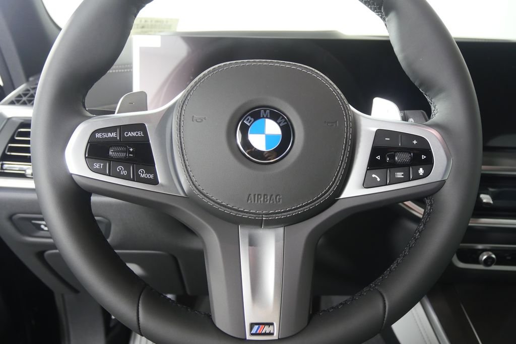 New 2026 Carbon Black Metallic BMW sDrive40i image 18