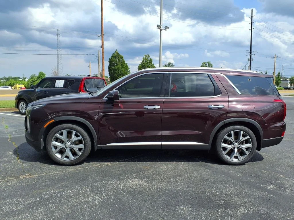 Used 2020 Sierra Burgundy Hyundai SEL image 24