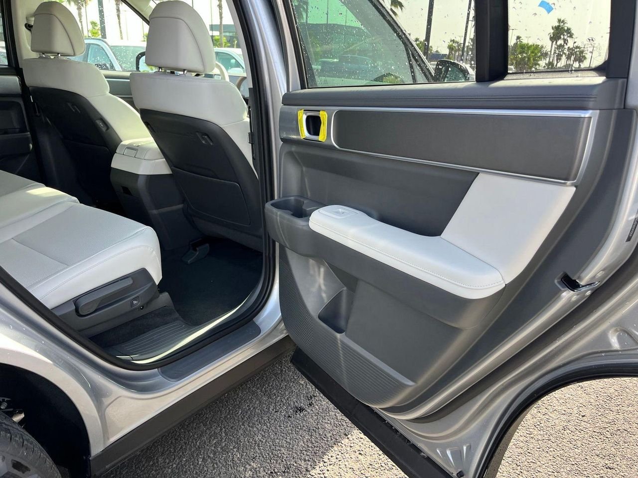 New 2027 Silver Hyundai SEL image 18