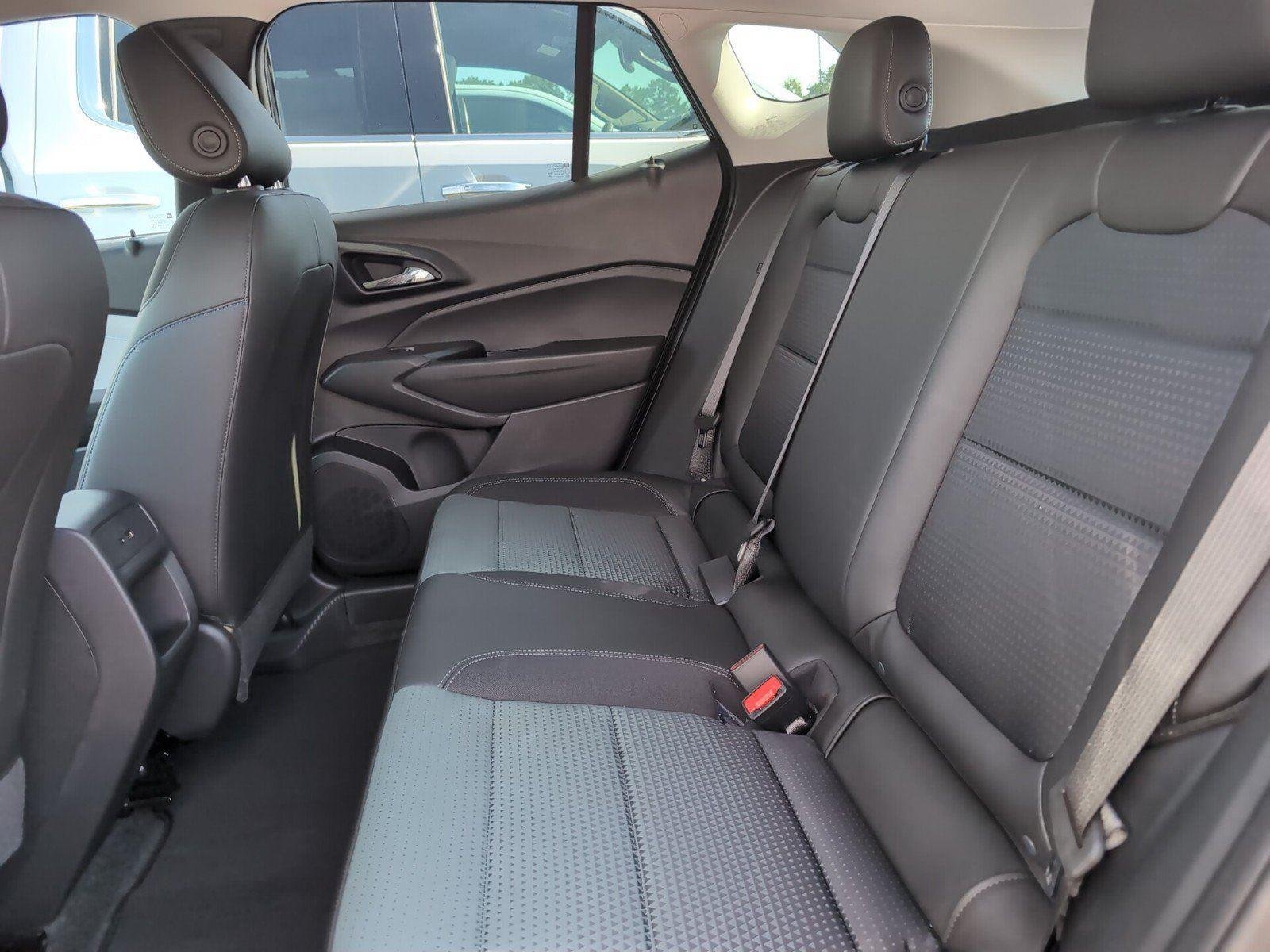 2026 Chevrolet Trax LT - Photo 34