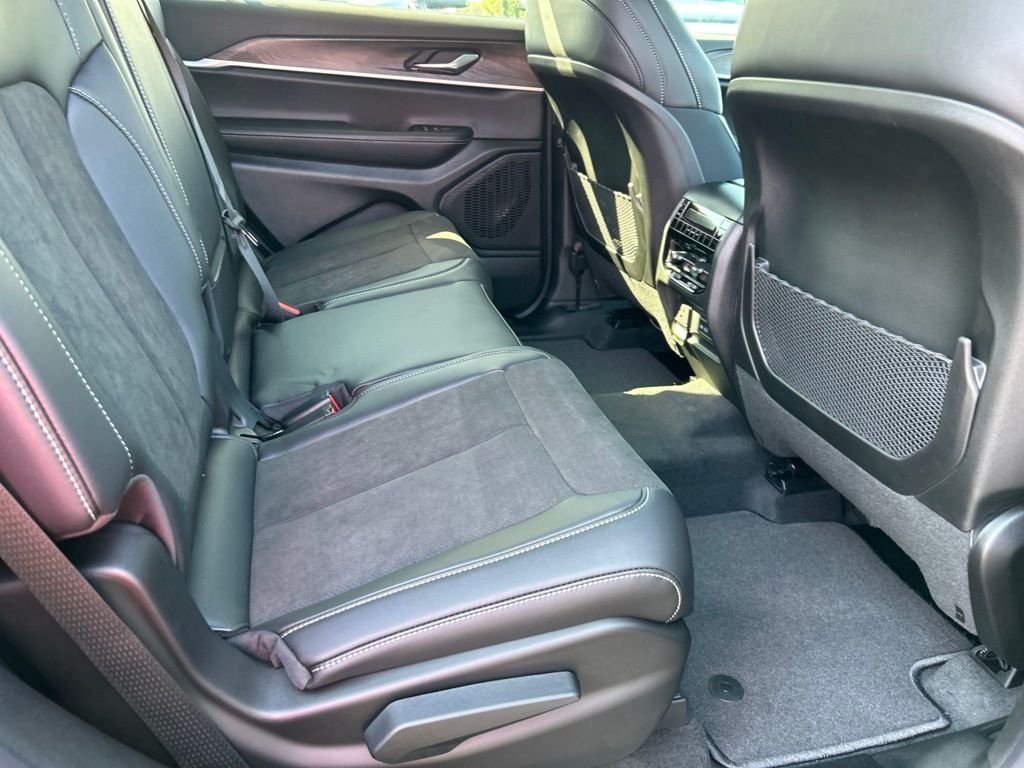 New 2026 Baltic Gray Metallic Clearcoat Jeep Altitude image 22