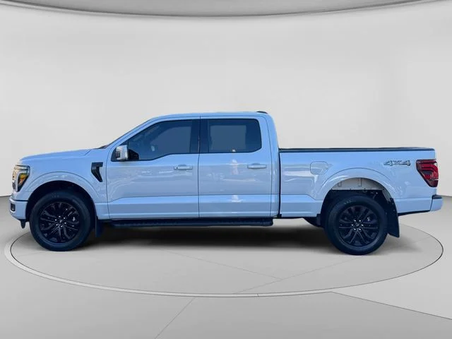 Certified Used 2025  Ford Lariat image 2