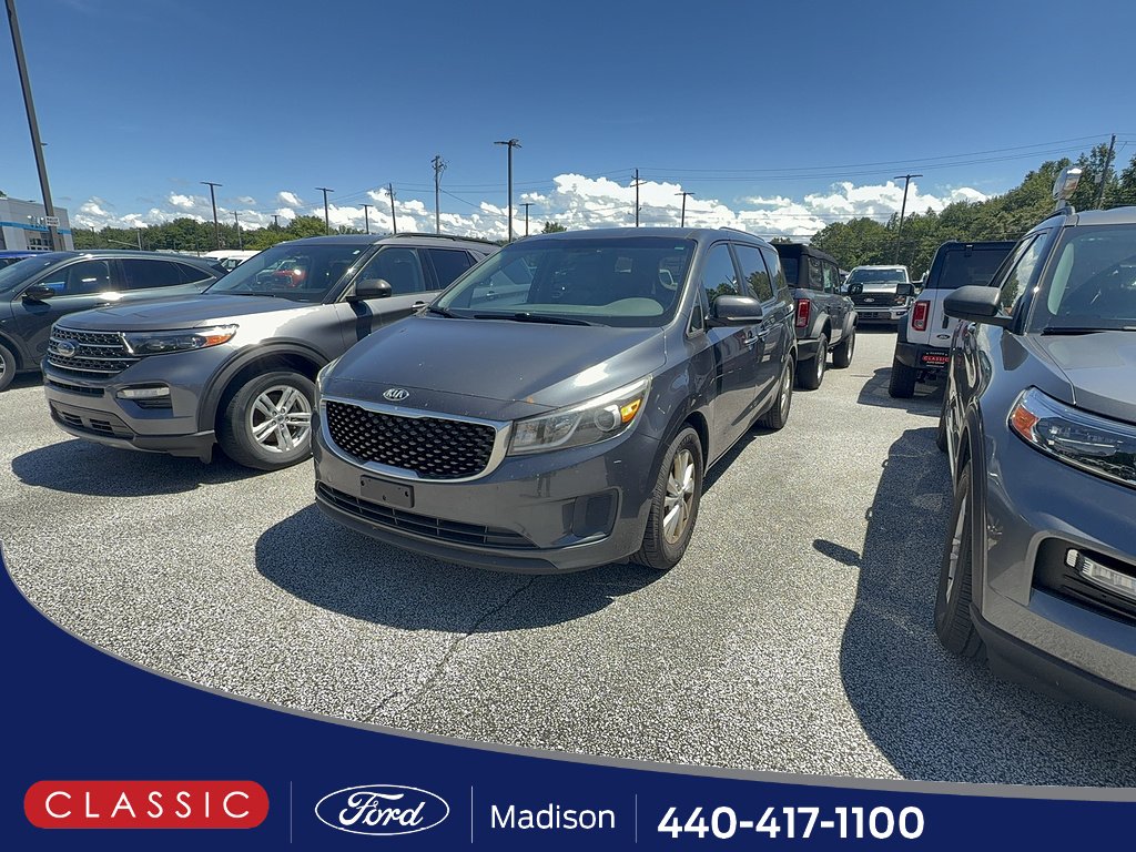 Used 2015 Platinum Graphite Kia LX image 1