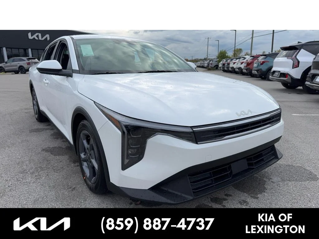 2025 Kia K4 LXS