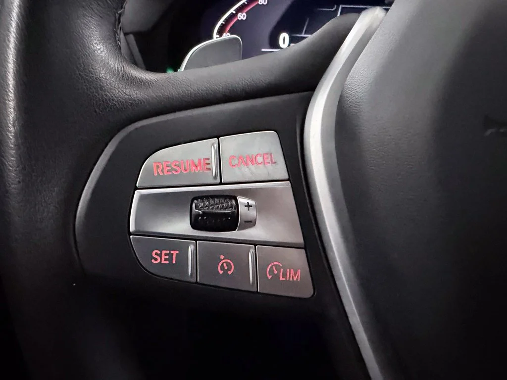 Used 2023 Dark Graphite BMW sDrive30i image 31