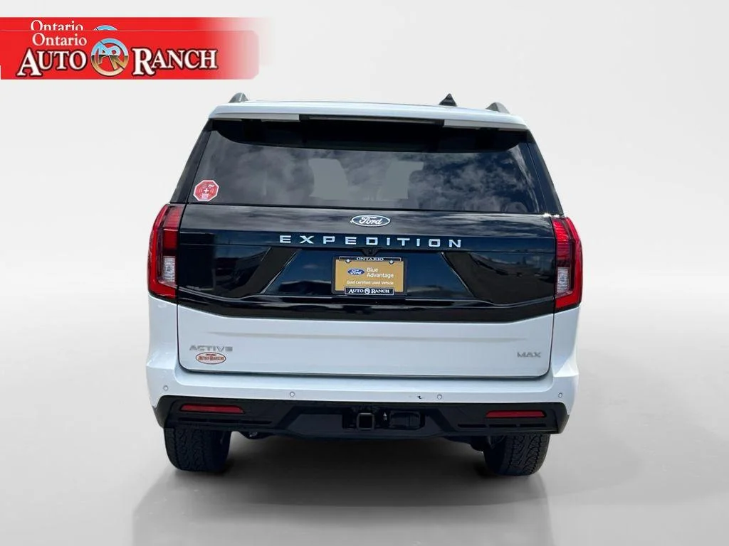 Certified Used 2025 Star White Metallic Tri-Coat Ford Active image 4