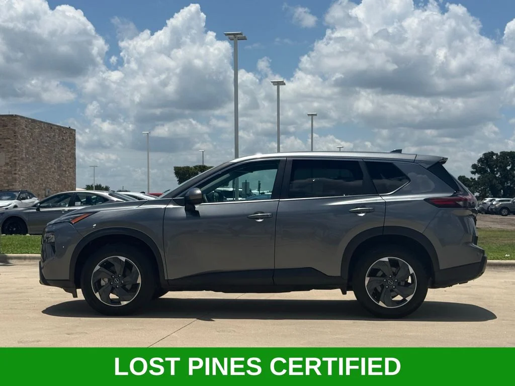 Used 2024 Gray Nissan SV image 6