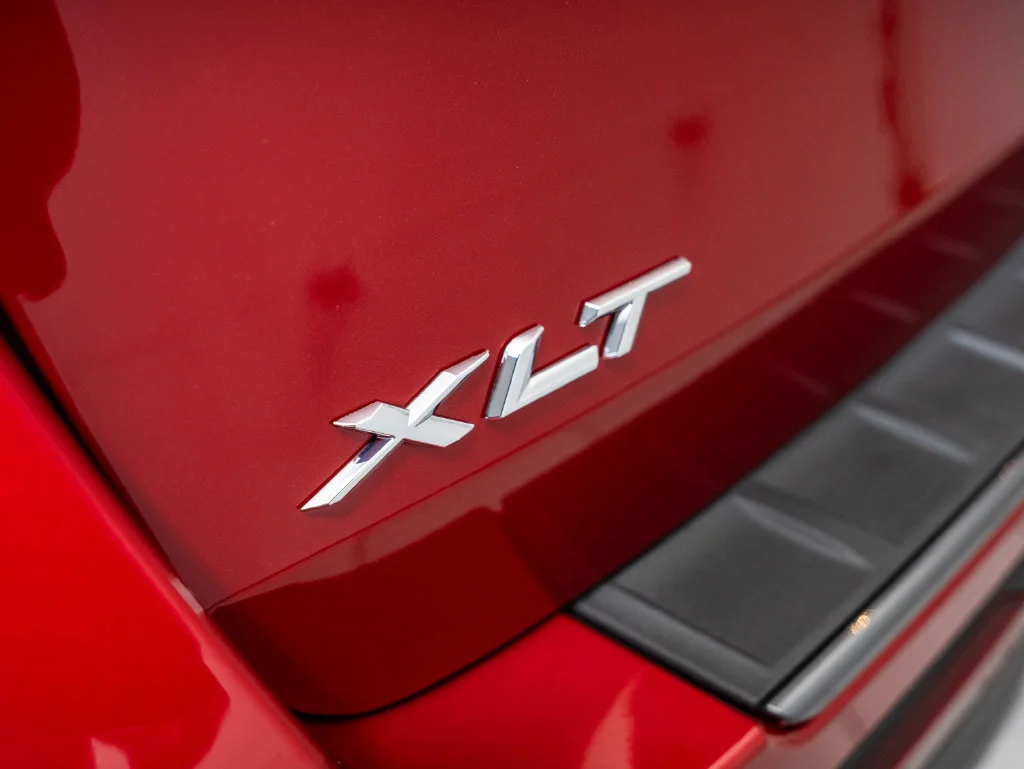 Used 2023 Rapid Red Metallic Tinted Clearcoat Ford XLT image 20