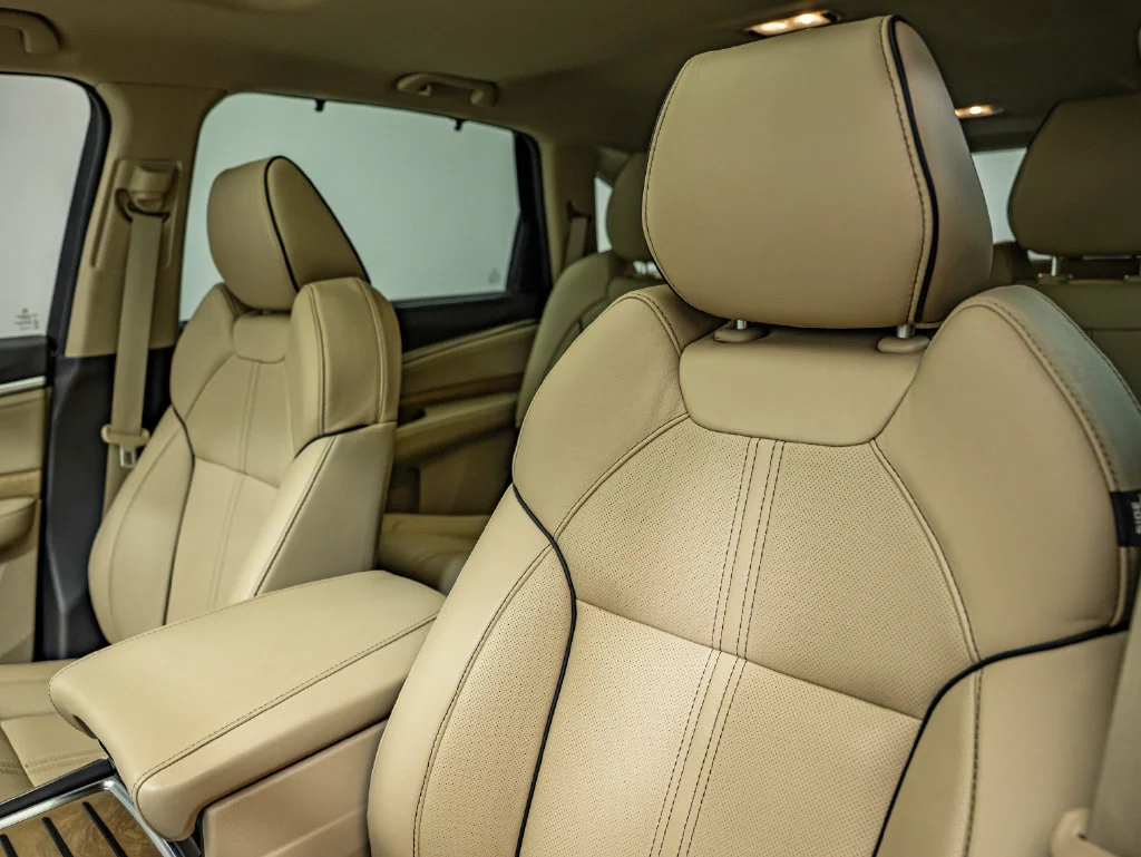 Used 2019 White Diamond Pearl Acura 3.5L Advance Package image 34