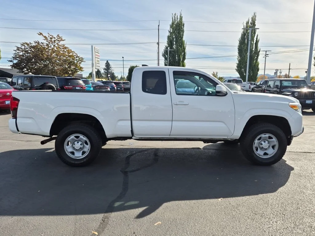 Used 2021 Super White Toyota SR image 7
