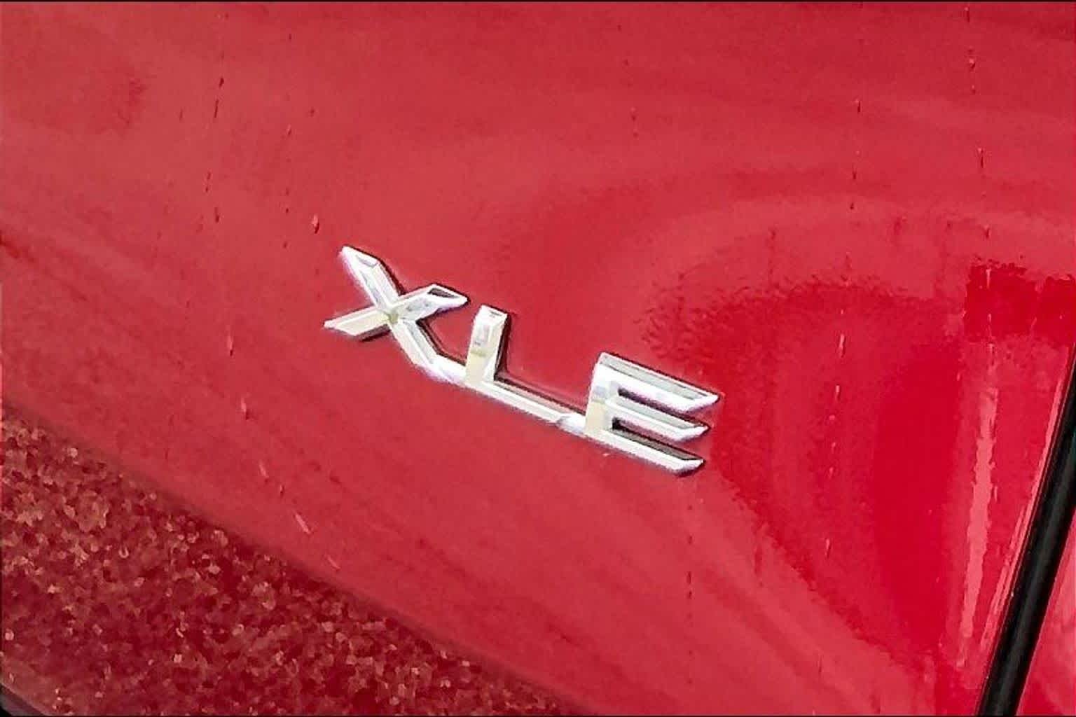 Used 2024 Ruby Flare Pearl Toyota XLE image 30