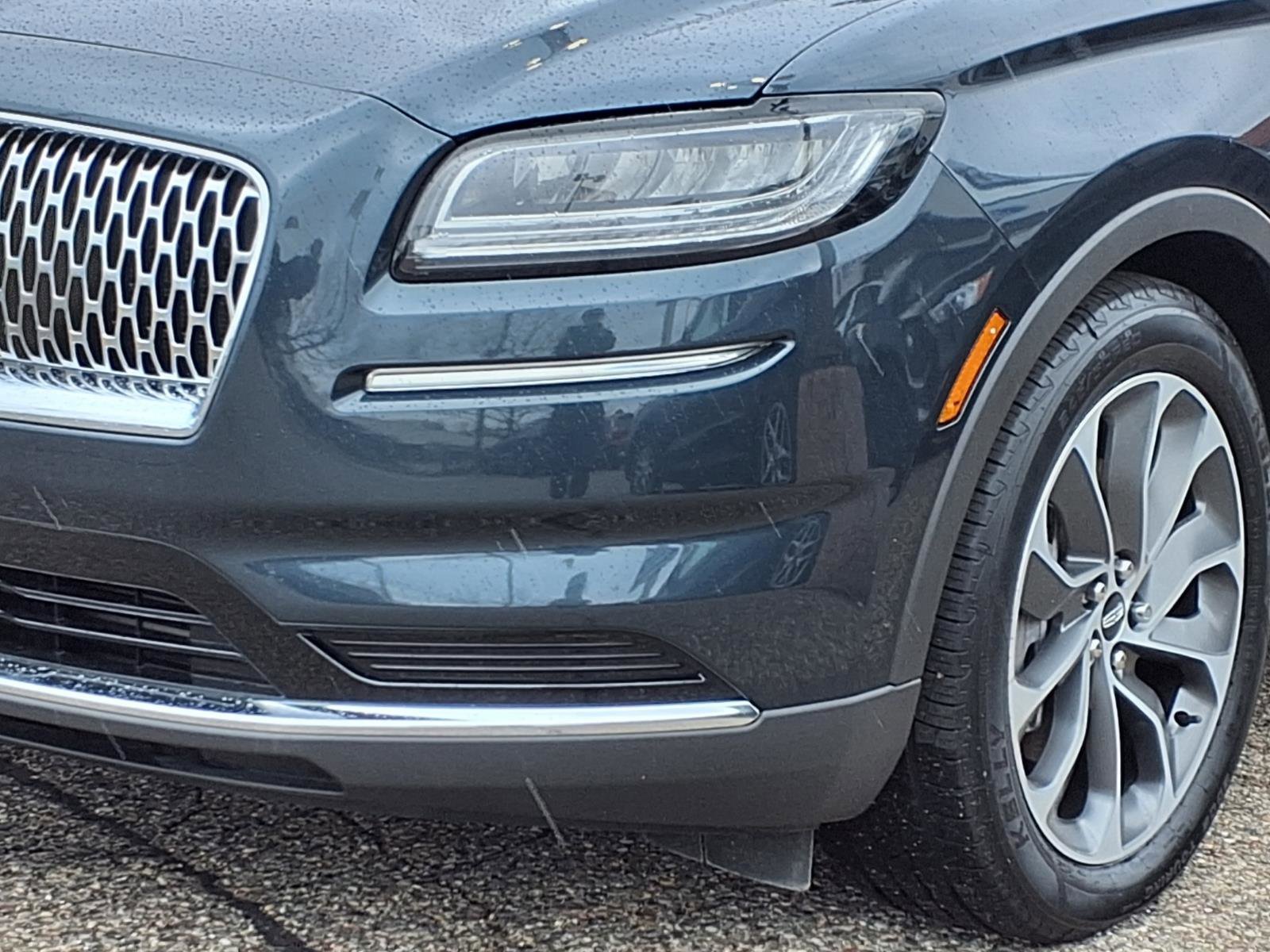 Used 2023 Flight Blue Clearcoat Metallic Lincoln Reserve image 30