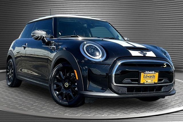 Used 2022 Black MINI  image 3