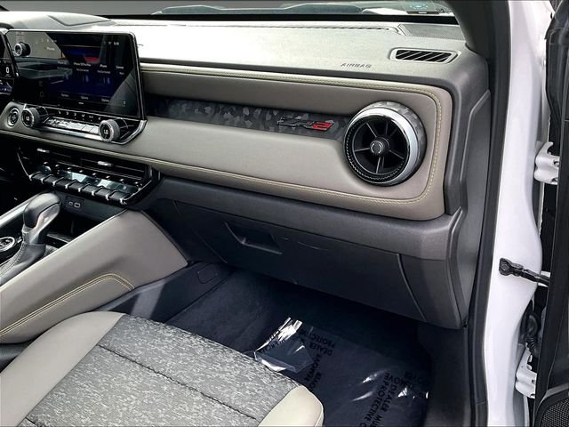Used 2024 White Chevrolet ZR2 image 17