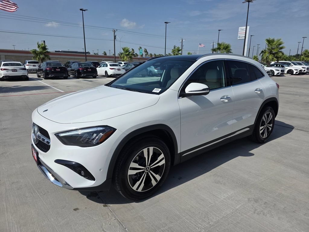 New 2026 Polar White Mercedes-Benz GLA 250 image 33