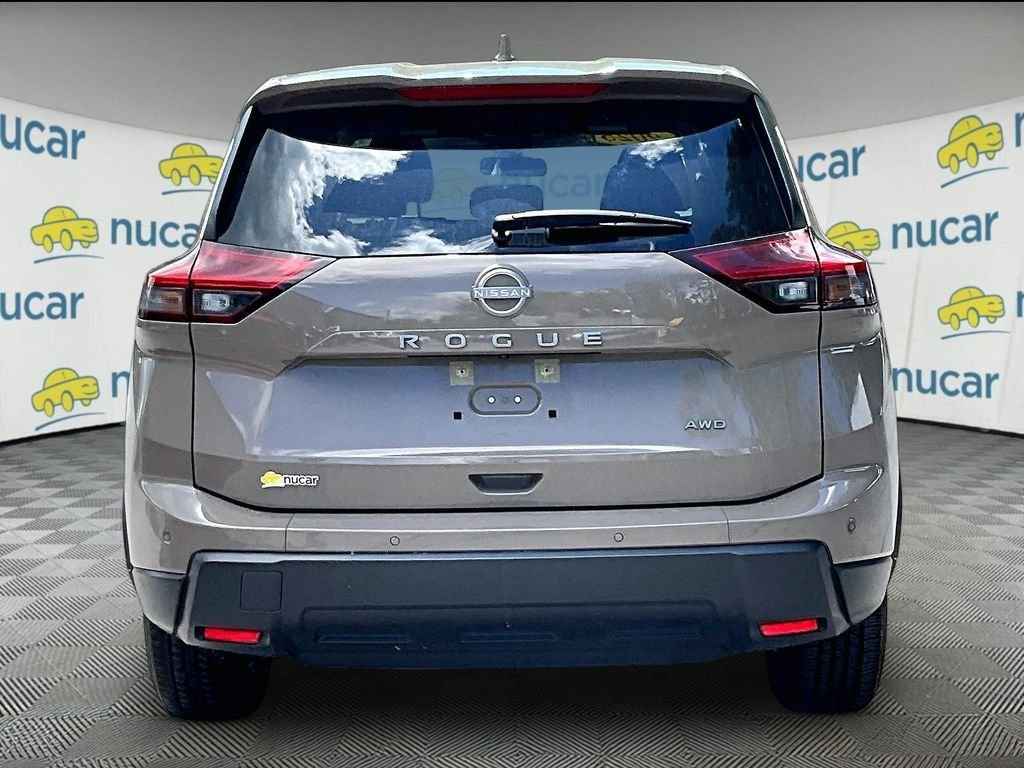 Used 2025 Baja Storm Metallic Nissan SV image 5