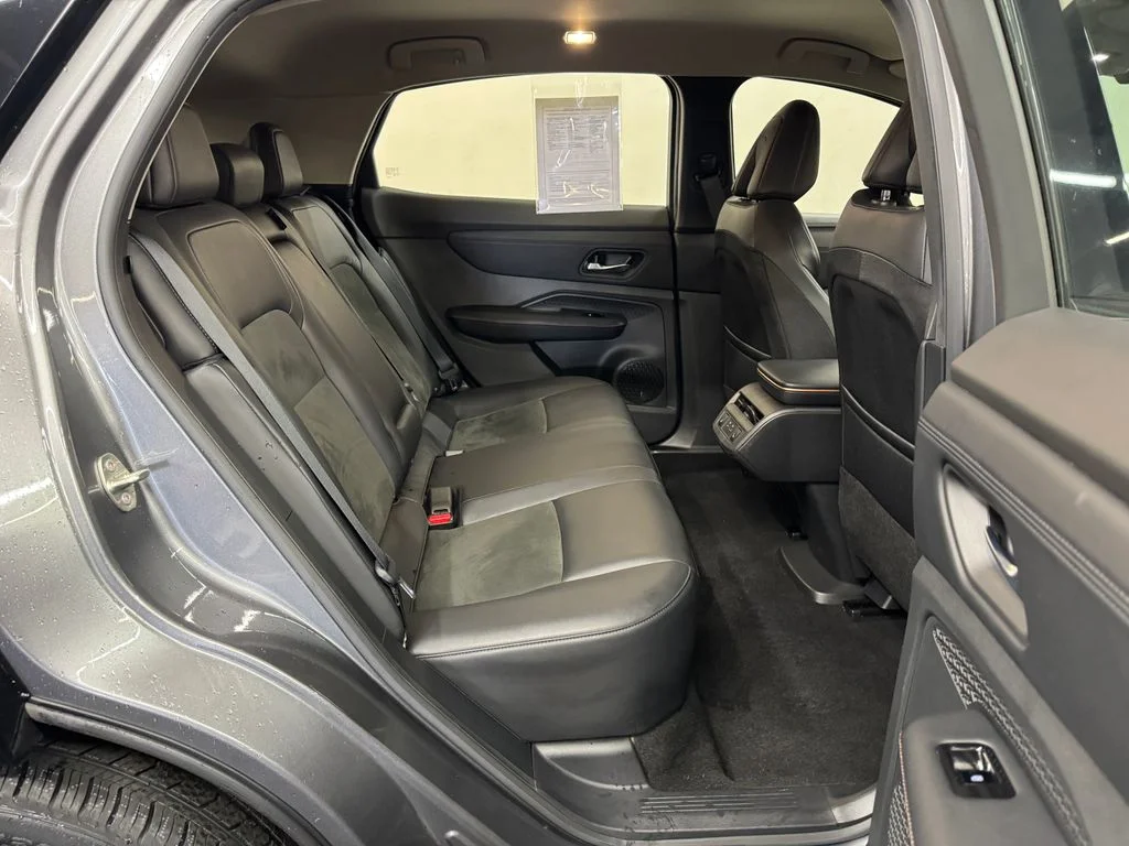 Used 2023 Gray Nissan ENGAGE image 27