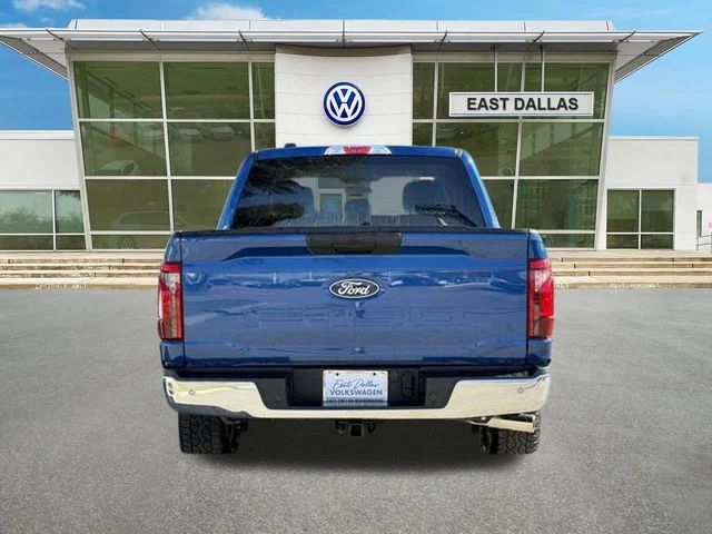 Used 2025 Blue Ford XLT image 4