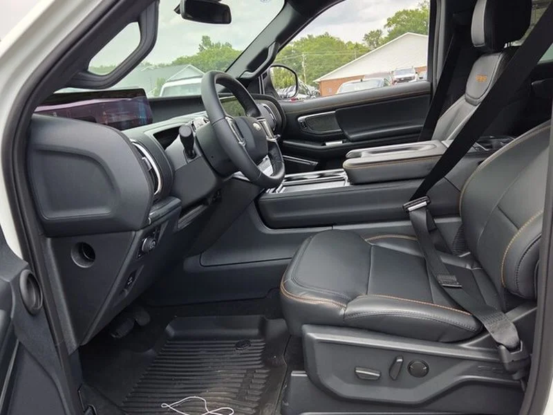 New 2026 Star White Metallic Tri-Coat Ford Tremor® image 5