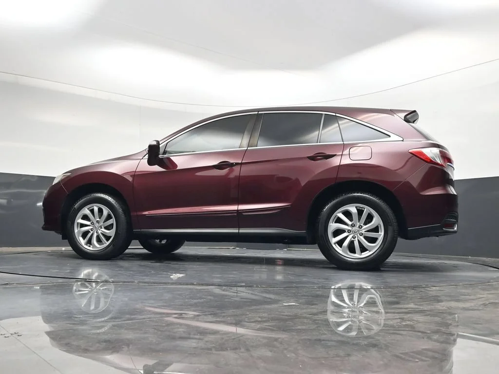 Used 2018  Acura Technology Package image 31