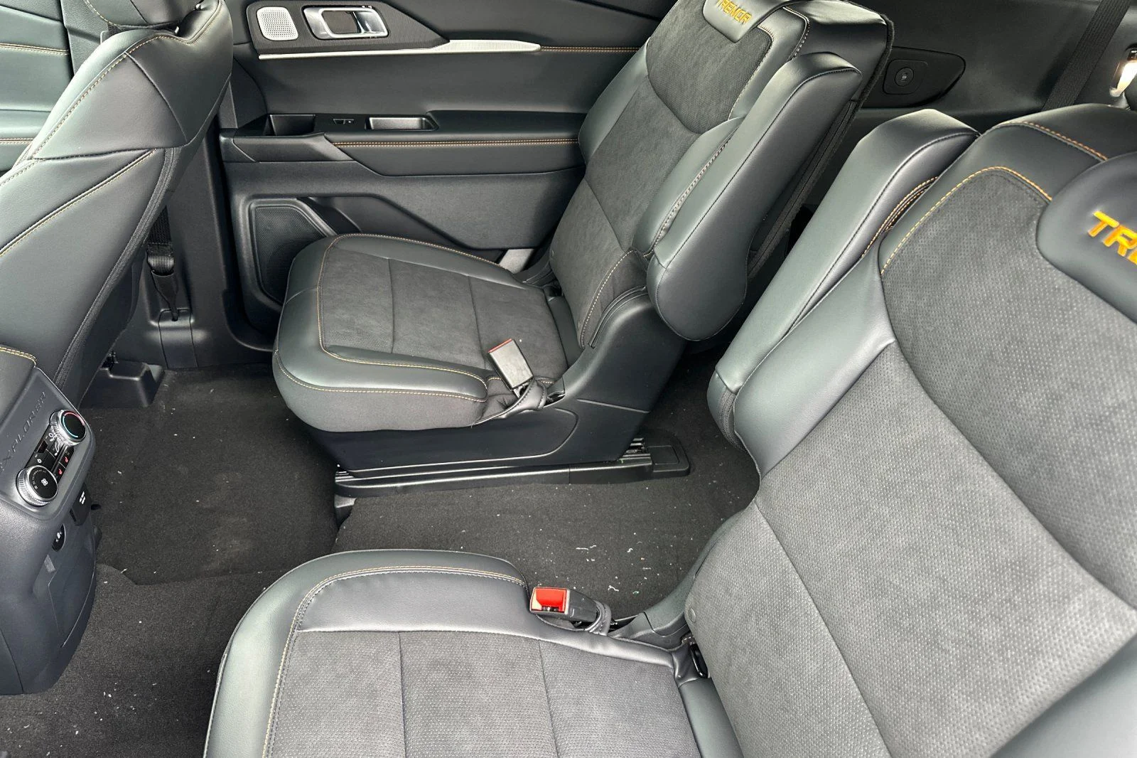 New 2026 Star White Metallic Tri-Coat Ford Tremor® image 8
