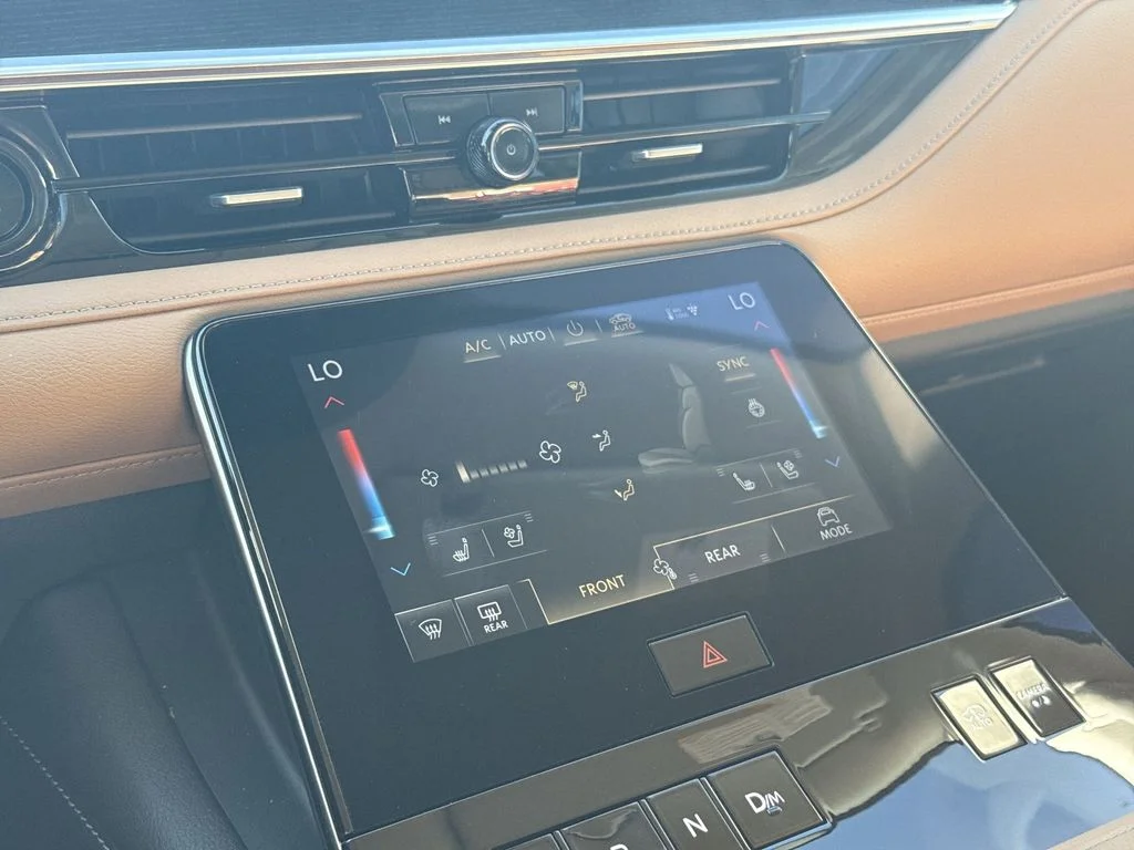 Used 2025 Silver INFINITI SENSORY image 18