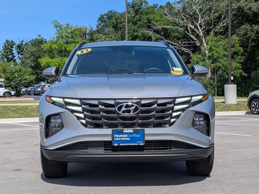 Used 2023 Silver Hyundai SEL image 2
