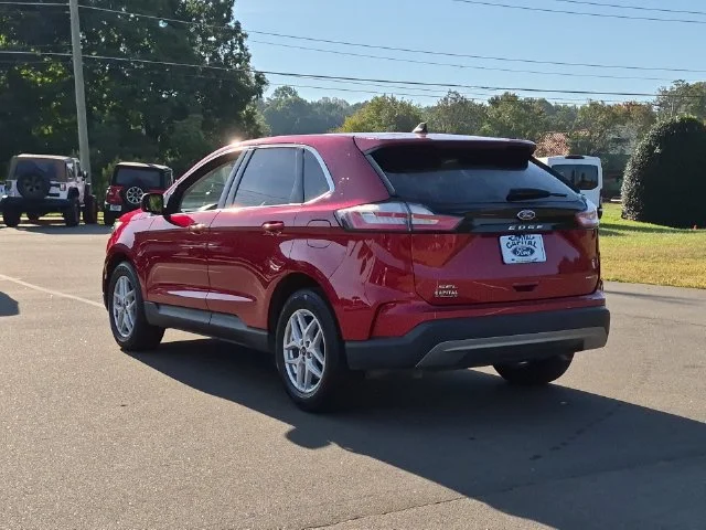 Used 2024 Red Ford SEL image 11