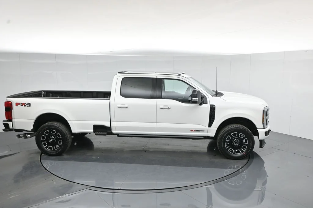 New 2026 Star White Metallic Tri-Coat Ford Platinum image 56