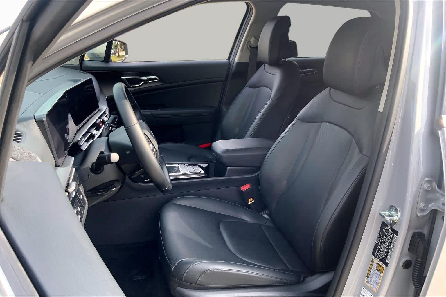 Pre-Owned 2026 Kia Sportage EX
