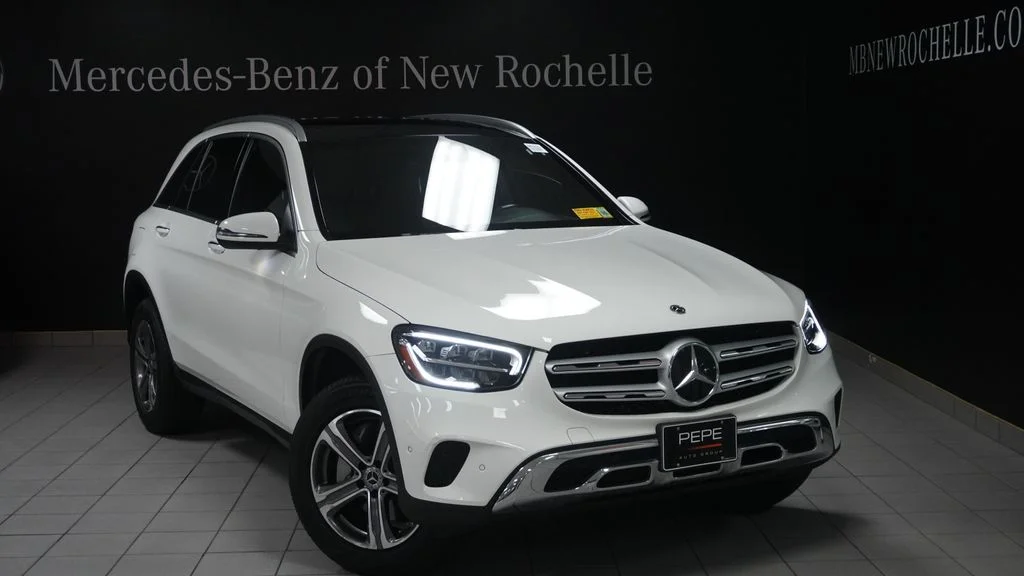 Certified Used 2022 White Mercedes-Benz GLC 300 image 3