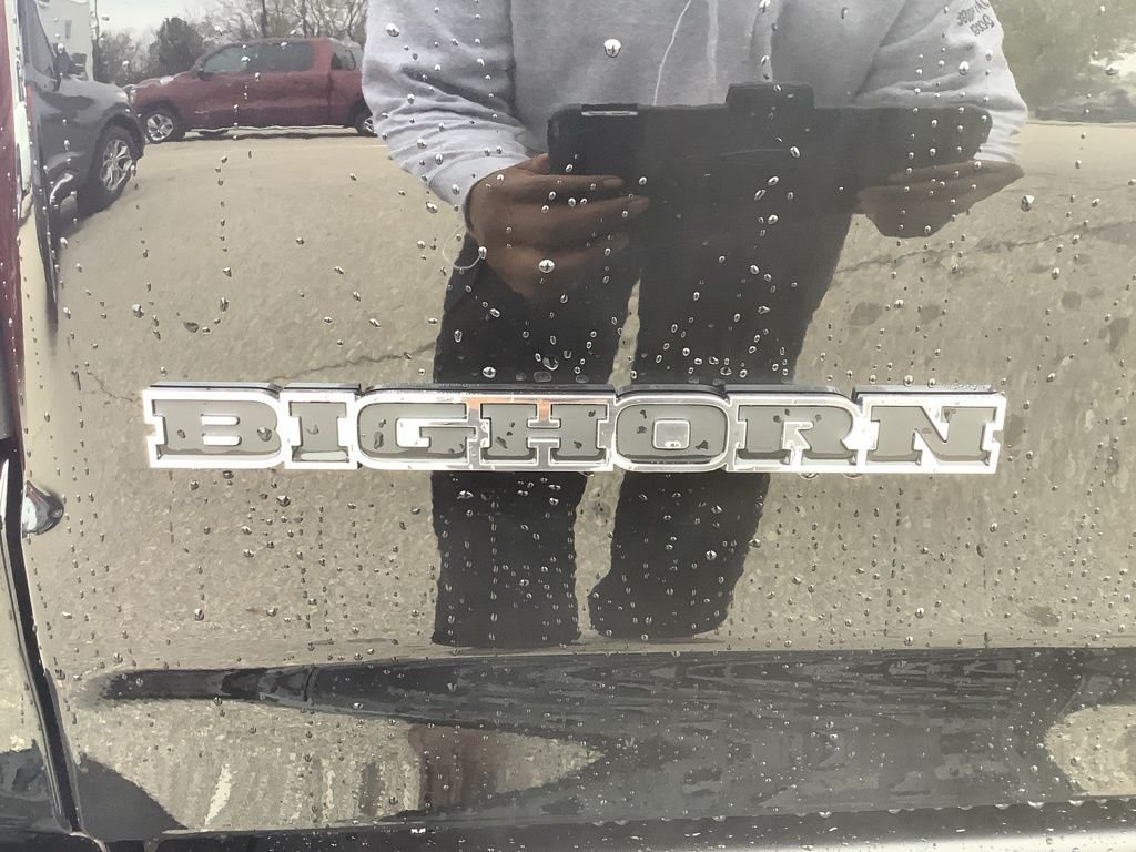 New 2026 Diamond Black Crystal Pearl-Coat Exterior Paint RAM Big Horn/Lone Star image 12