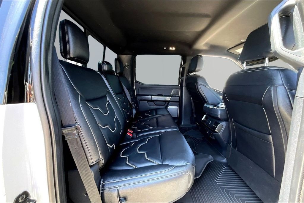 Used 2022 White Ford Lariat image 26