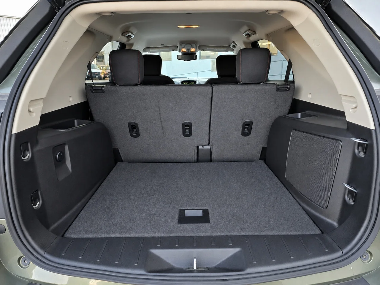 Used 2015 Sea Grass Chevrolet LT w/1LT image 34