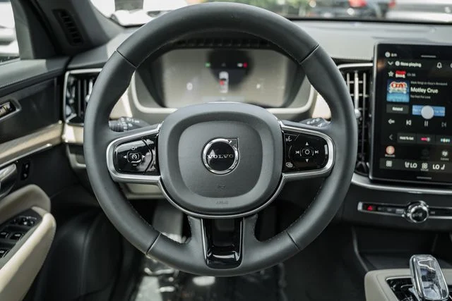 New 2026 Mulberry Red Volvo T8 Plus image 29