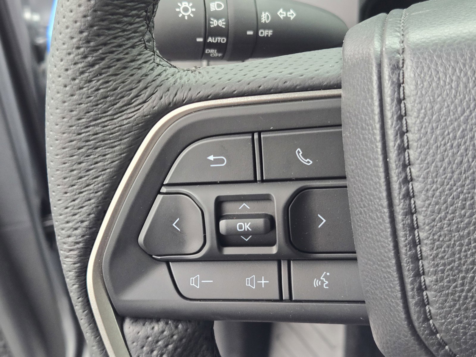 2026 Toyota Tacoma TRD Sport - Photo 10